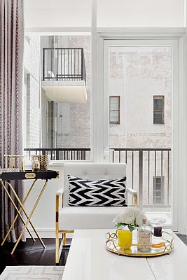 Sold by Compass | media 27