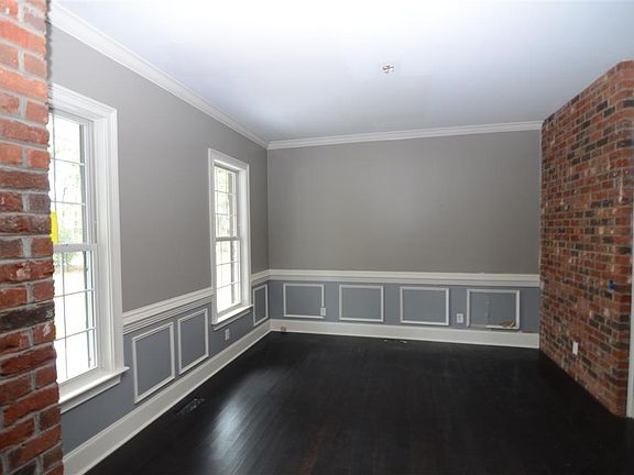 4th image of 5220 Old Washington Crse