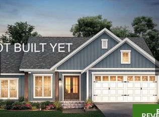 12195 Blue Sky Dr, Marion, IL 62959