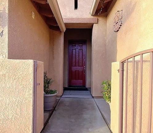 3rd image of 4324 E Cambridge Ave
