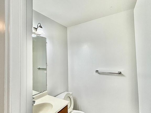 4th image of 4104 Ogden St APT A