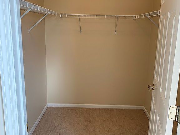 5th image of 5367 Meadowood Pl