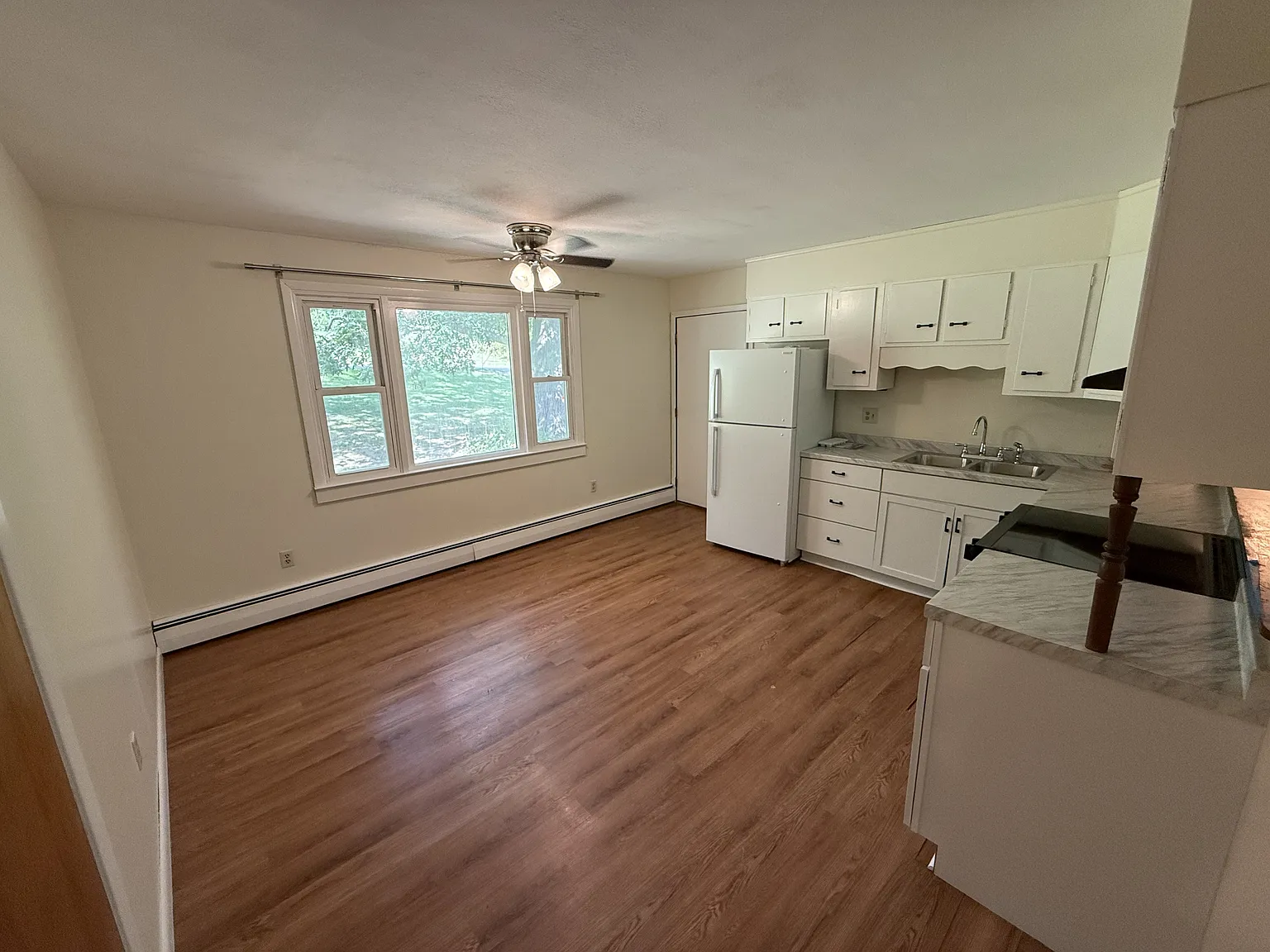 158 Indian Creek Rd - Apt 2 — Photo 3