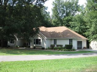 2410 Dellwood Dr, Monroe, NC 28112