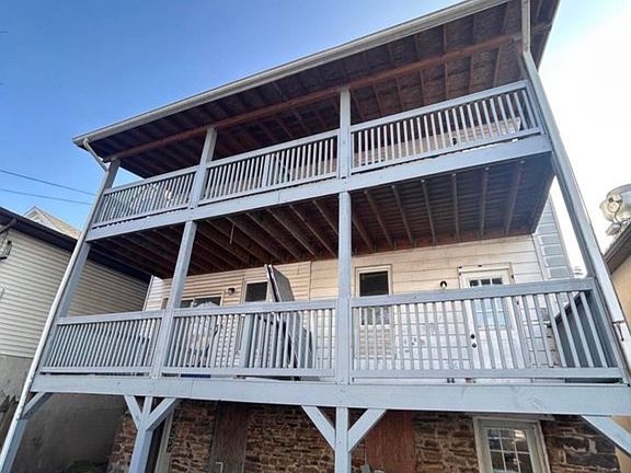 4th image of 343 W Main St #343
