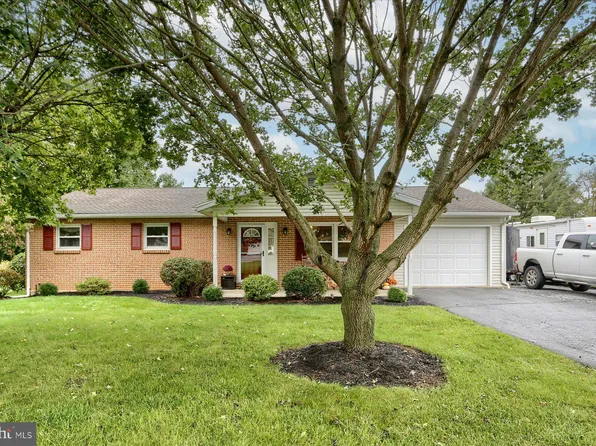 1565 Newville Rd, Carlisle, PA 17015