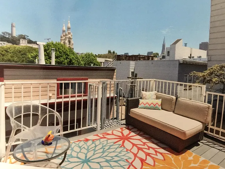 15 Scotland St #B — Photo 8