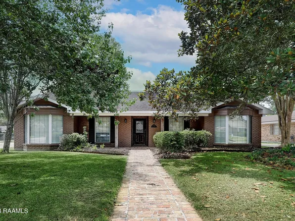 110 Oakwood Dr, Franklin, LA 70538