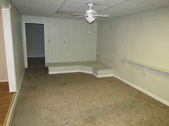 5th image of 3318 Pollydale Ave