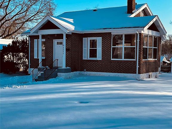 2nd image of 8640 Moran Pl