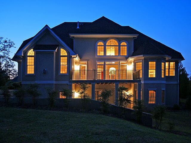 2nd image of 316 Broadmoor Way