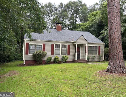 1314 4th Ave, West Point, GA 31833