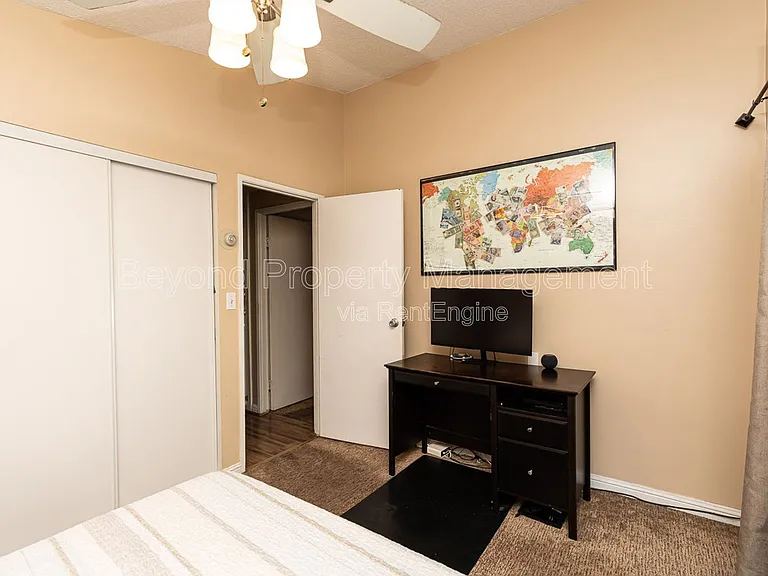3443 Lockwood Dr — Photo 12