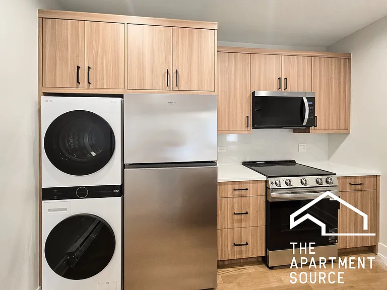 2241 N Bissell St #3E — Photo 1