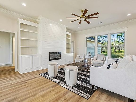5th image of 12117 Northwood Dr