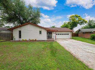 3245 Gail Ct, Irving, TX 75060