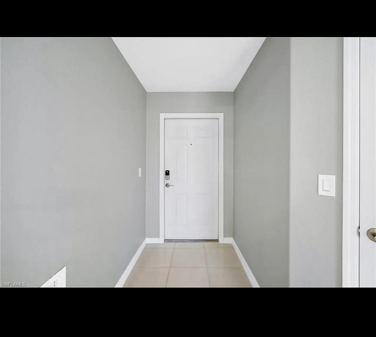 3 bed, 1424 sqft, $3,050 — Photo 2