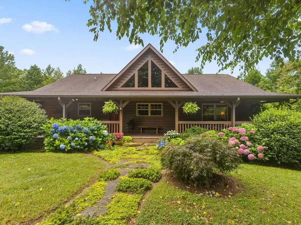 1916 Thunder Ridge Dr, South Pittsburg, TN 37380