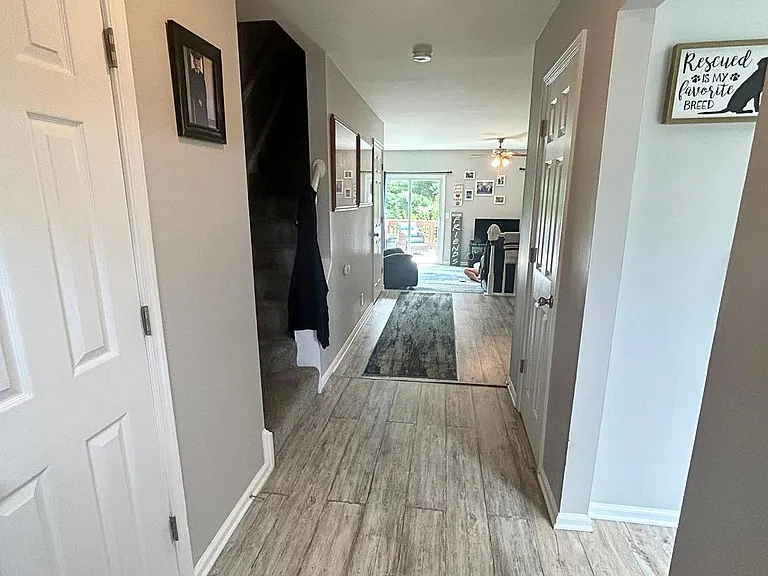 715 Acorn Ct — Photo 22