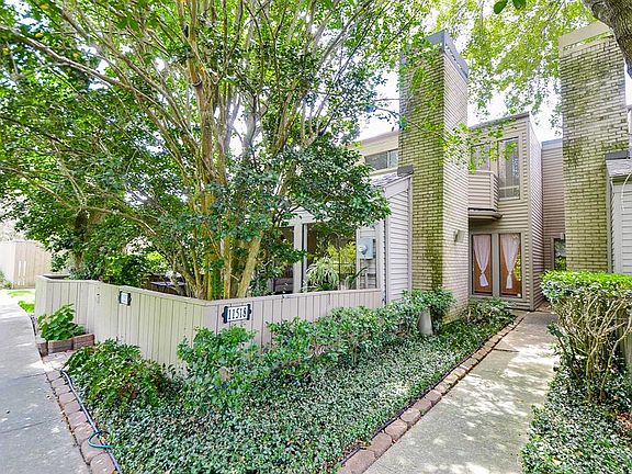 4th image of 11518 Riverview Dr #10