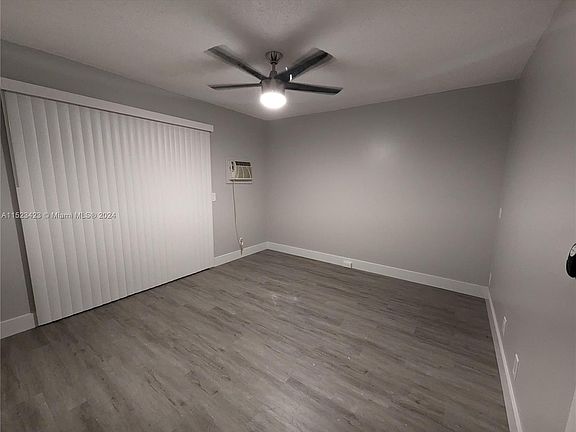 3rd image of 432 Tilford #432-T