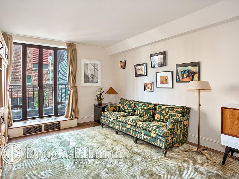 1st image of 2 Beekman Pl #14F