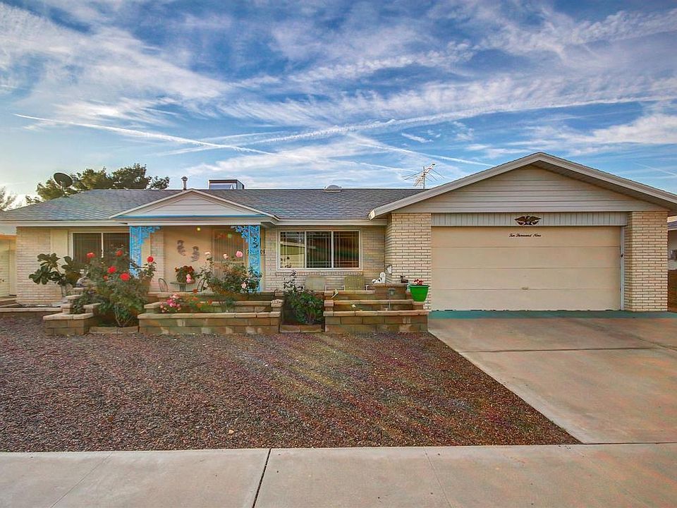 2nd image of 10009 W Deanne Dr