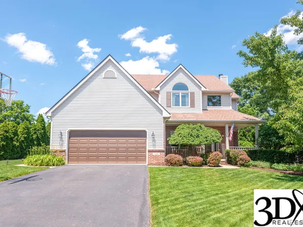 1266 Durwood Ct, Brighton, MI 48116