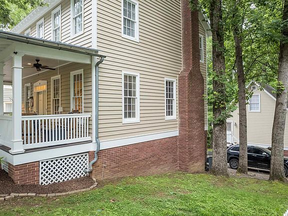 4th image of 22 Drennen Park Cir