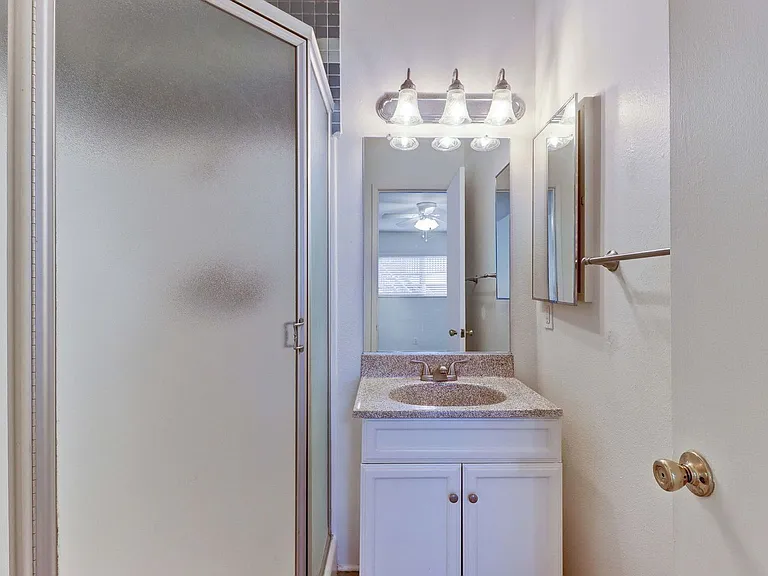 207 W Marquita #7 — Photo 25