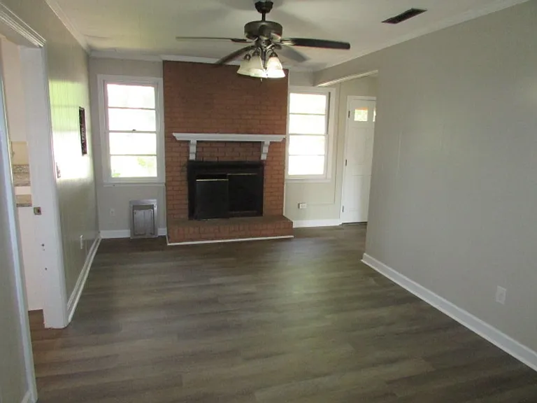 613 S Lafayette Dr — Photo 9