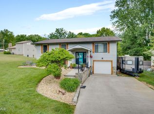 107 Summerview Ct, Kingsport, TN 37663