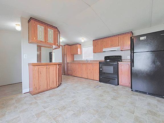 4th image of 304 Sunshine Dr