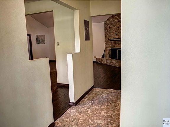 3rd image of 598 Kerlick Ln