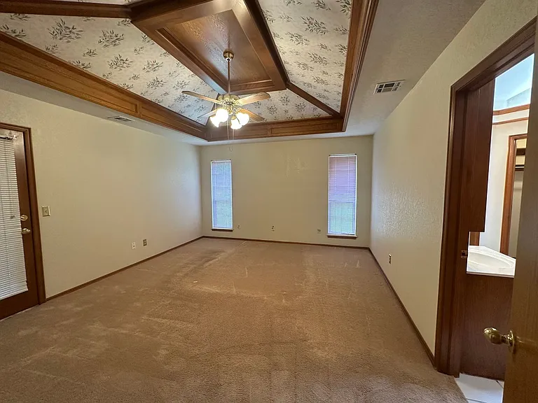 5524 Woodmont Dr — Photo 43