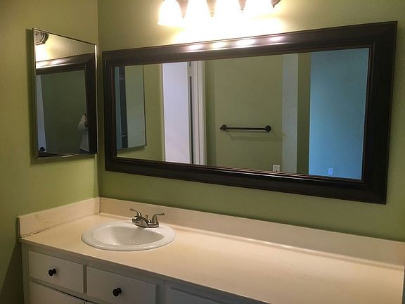 3rd image of 13115 Glen Ct APT 93