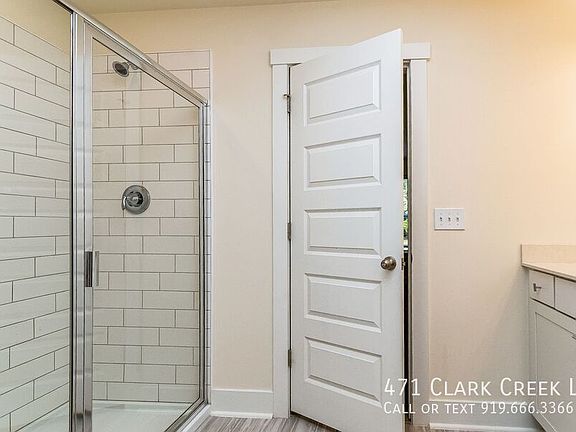 4th image of 471 Clark Creek Ln