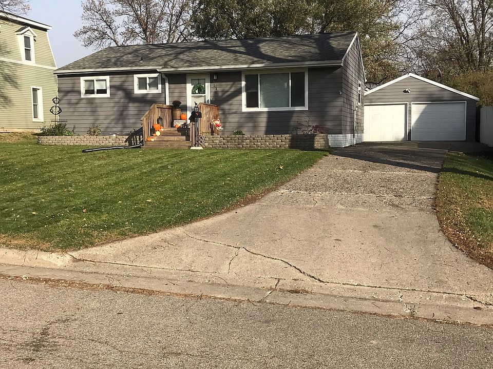 1st image of 714 N 11th St