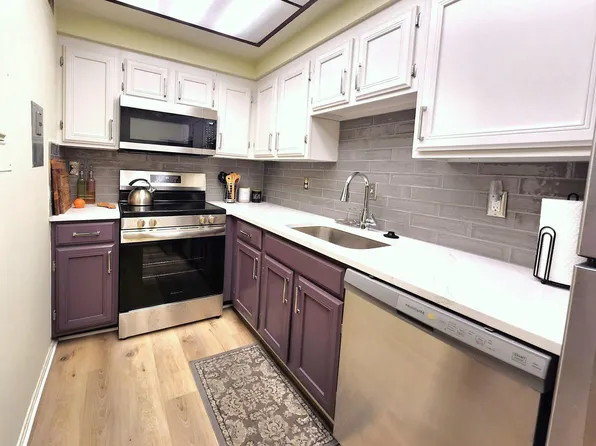 7600 Tremayne Pl APT 301, Mc Lean, VA 22102