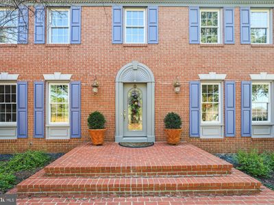 1613 Lozano Dr, Vienna, VA, 22182