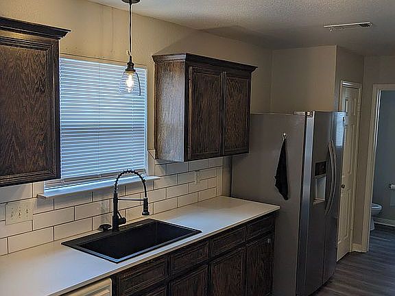 4th image of 2605 Echo Dr
