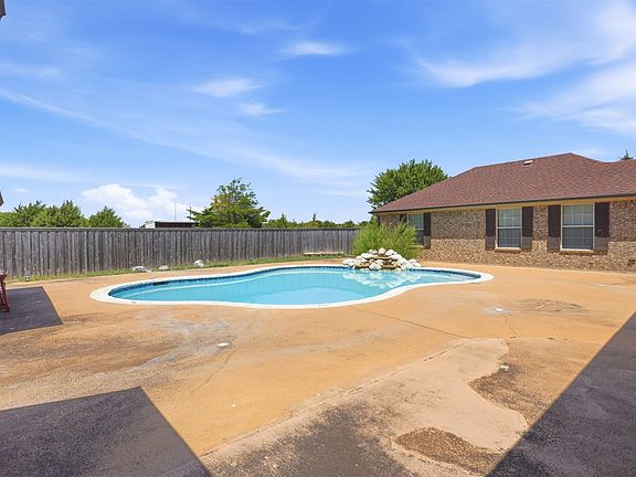 2nd image of 5642 County Road 597