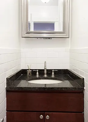 Rented by LJ Sloane Management | media 21