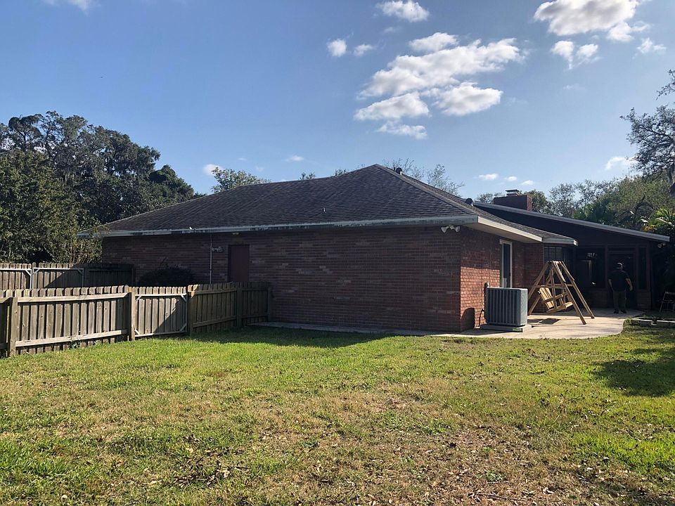1st image of 2507 Beachwood Lane