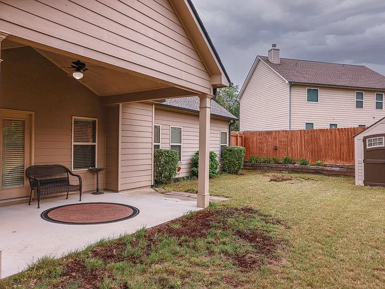 2241 Line Dr — Photo 36