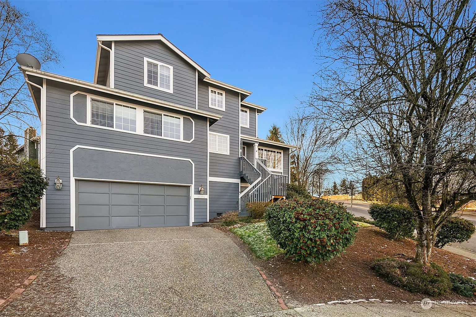 16306 3rd Avenue NE photo 1