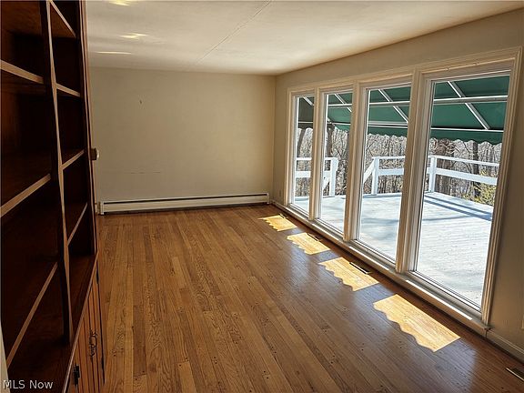 5th image of 118 Hillcrest Dr