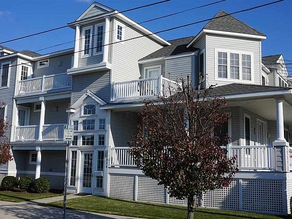 2nd image of 950 Central Ave #950