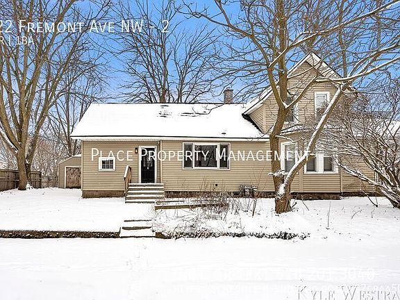 3rd image of 922 Fremont Ave NW #2