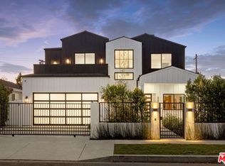 5945 Hesperia Ave, Encino, CA 91316